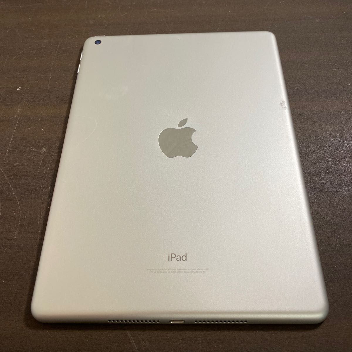 8913 iPad６世代 32GB シルバー Wi-Fiモデル 品 | alfasaac.com