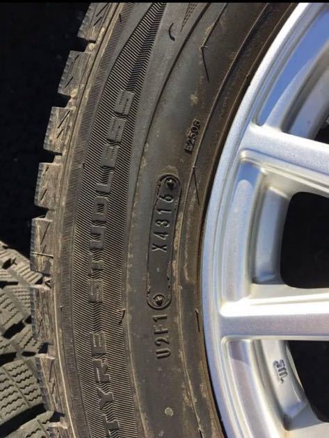 ヴェゼル引取り歓迎スタッドレス4本ダンロップウィンターマックス215