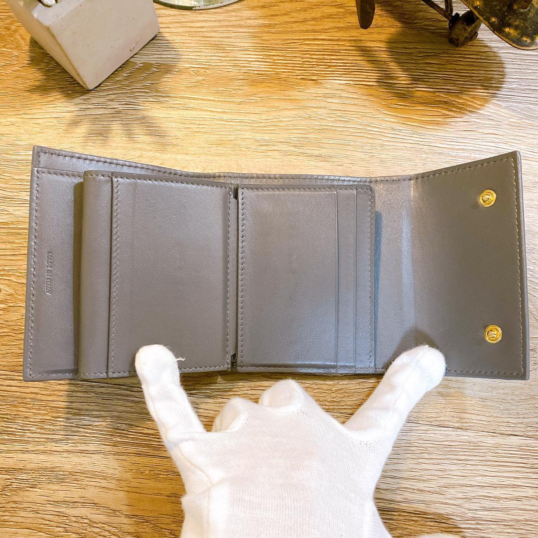 セリーヌ スモールトリフォールド コンパクトウォレット 三つ折り財布