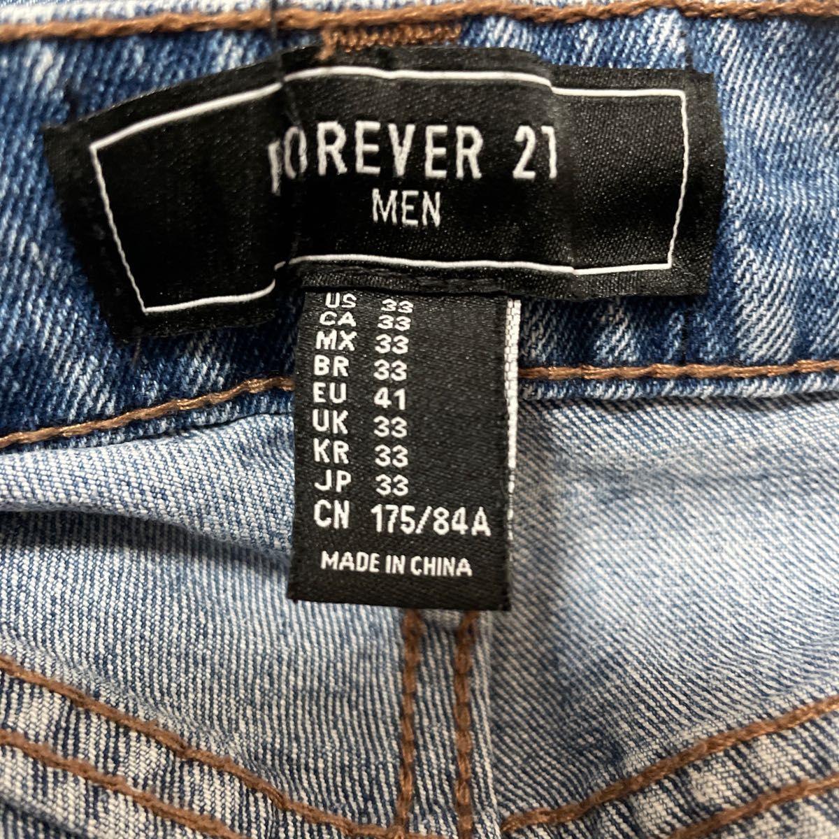 FOREVER21  デニムパンツ　33