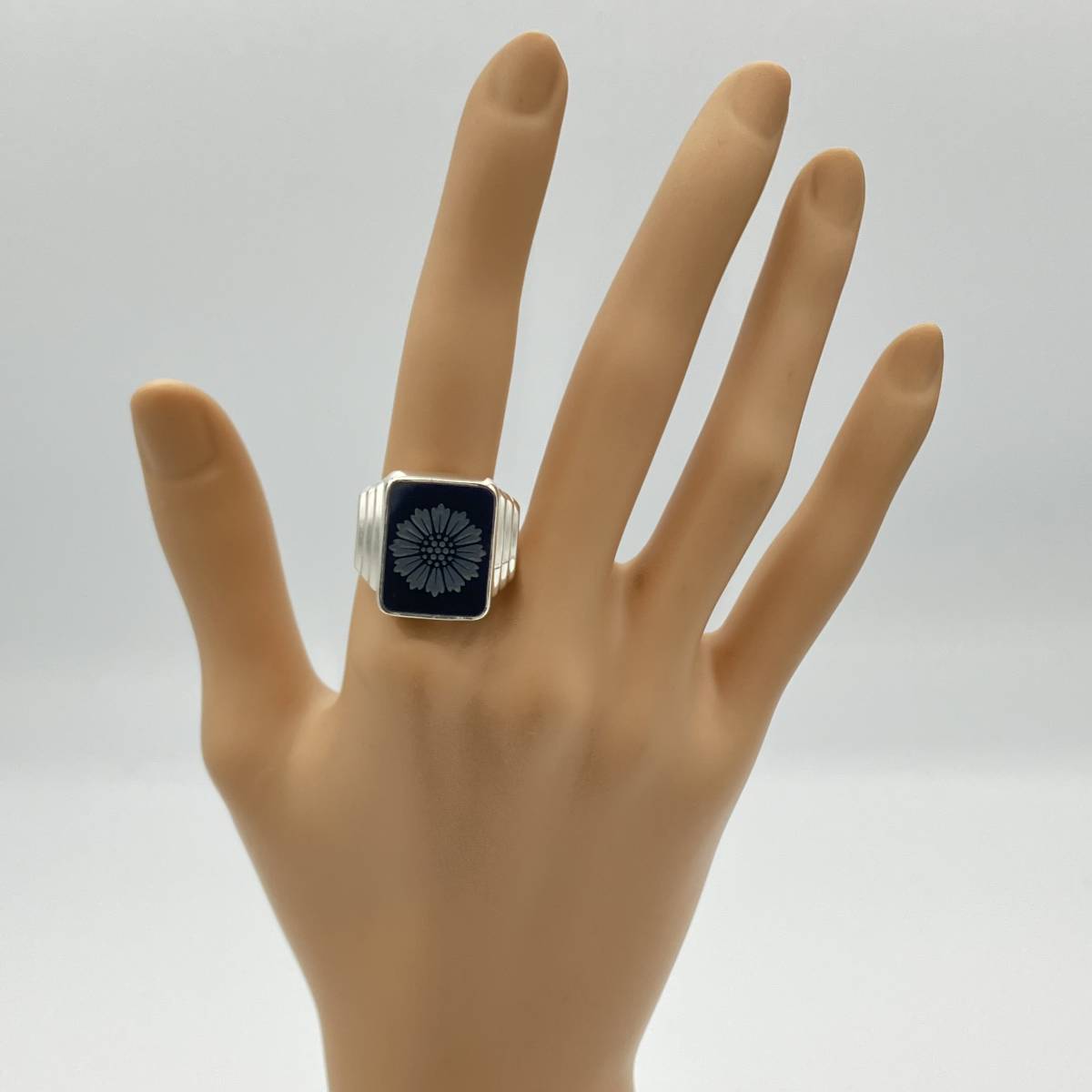 メンズ 希少 19号 ティファニー オニキス デイジー シグネット メンズ 希少 19号 ティファニー オニキス デイジー シグネット