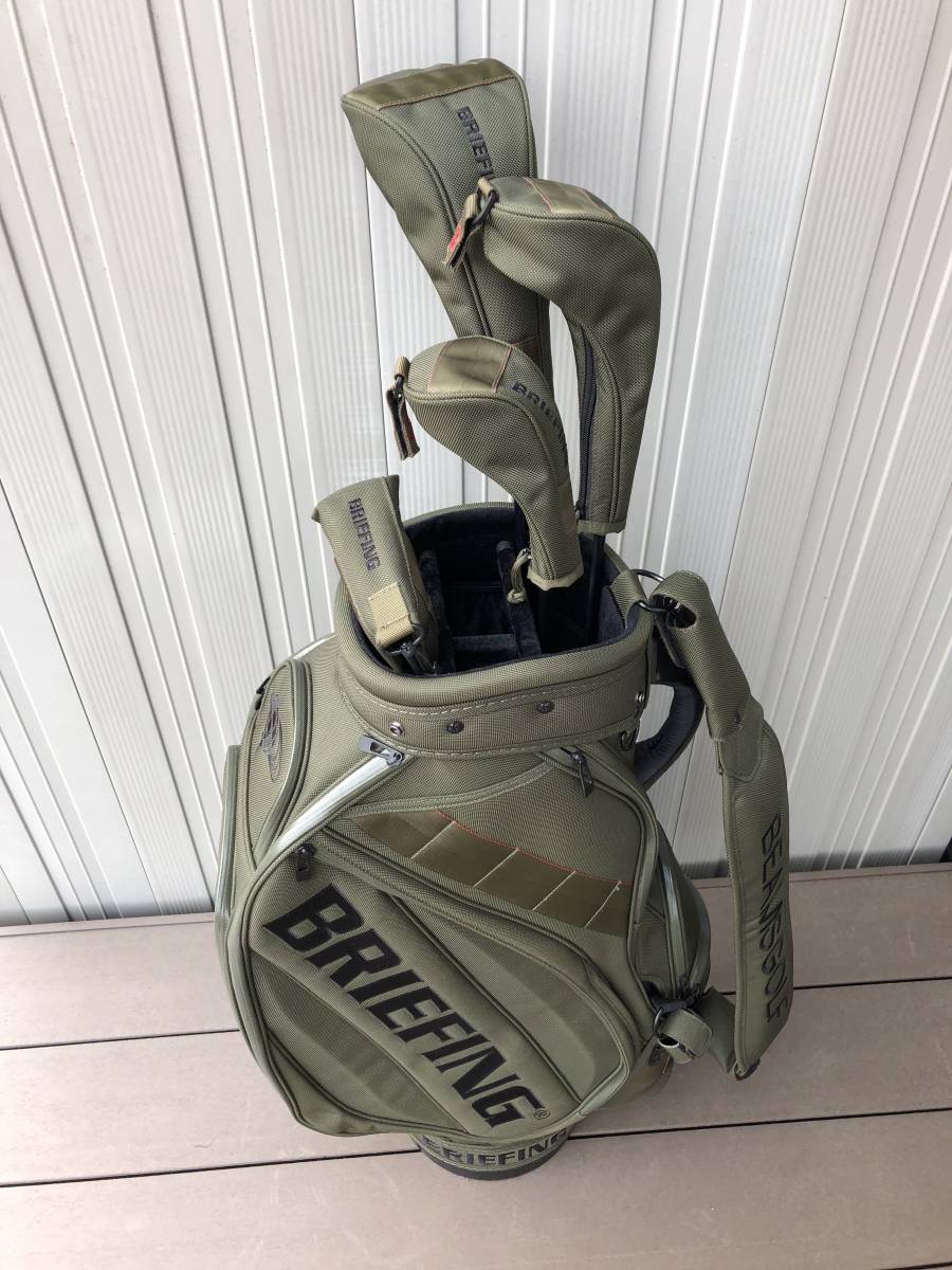 很少售罄項目BriefING×BEAMSGOLF簡報梁高爾夫定制球童包頭套    原文:希少　即完売品　BRIEFING×BEAMSGOLF　ブリーフィング　 ビームスゴルフ　別注キャディバッグ　ヘッドカバー　セット