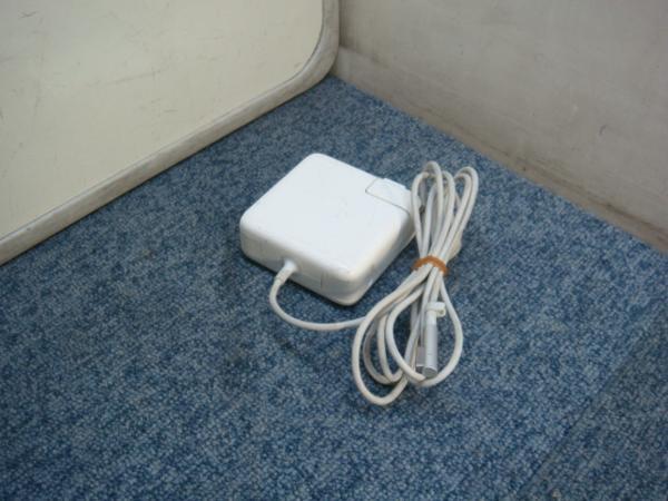 APPLE 60W Magsafe Power Adapter/A1344/16.5~3.65A MacBook Pro_毎回同じ写真を使っております