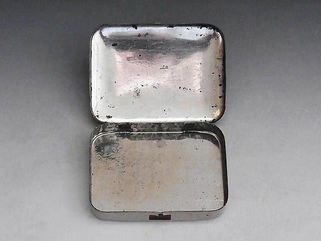 bai L aspi Lynn portable tin plate can * American antique 