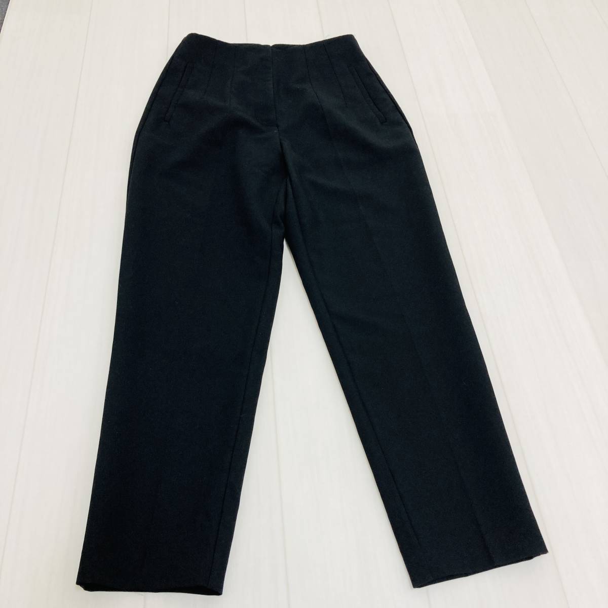 a00382 極美品 ZARA ザラ スラックス パンツ テーパードパンツ センタープレス サイズEUR:M ブラック シンプル フォーマル 上品 高級感_画像2