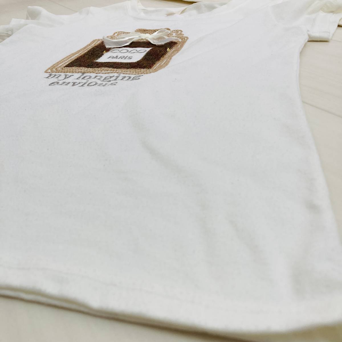 a00502 VITAMIN ビタミン Tシャツ 半袖 薄手 スパンコール リボン 刺繍 韓国製 ホワイト オフホワイト ガーリー 大人可愛い カジュアル_画像9