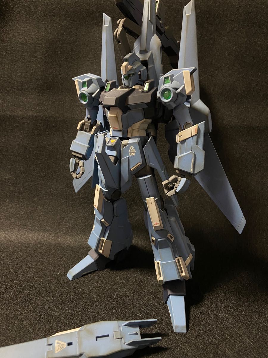 MG 1/100 リゼル 隊長機 塗装済み完成品