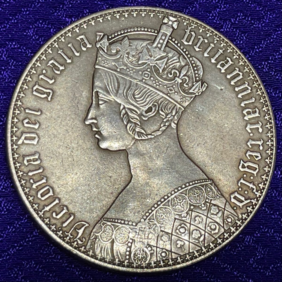 1847年 ニューゴチック・クラウン銀貨 ヴィクトリア女王 レプリカ 教材