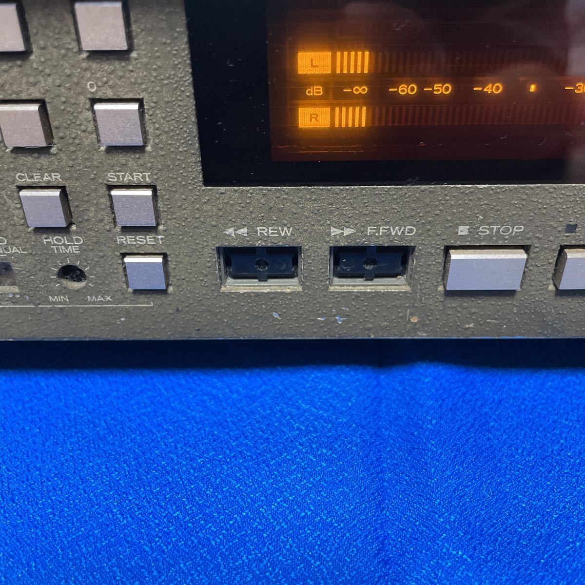 TASCAM DA-40 業務用DATデッキ ジャンク|オーディオ機器 TASCAM DA-40 業務用DATデッキ ジャンク|オーディオ機器