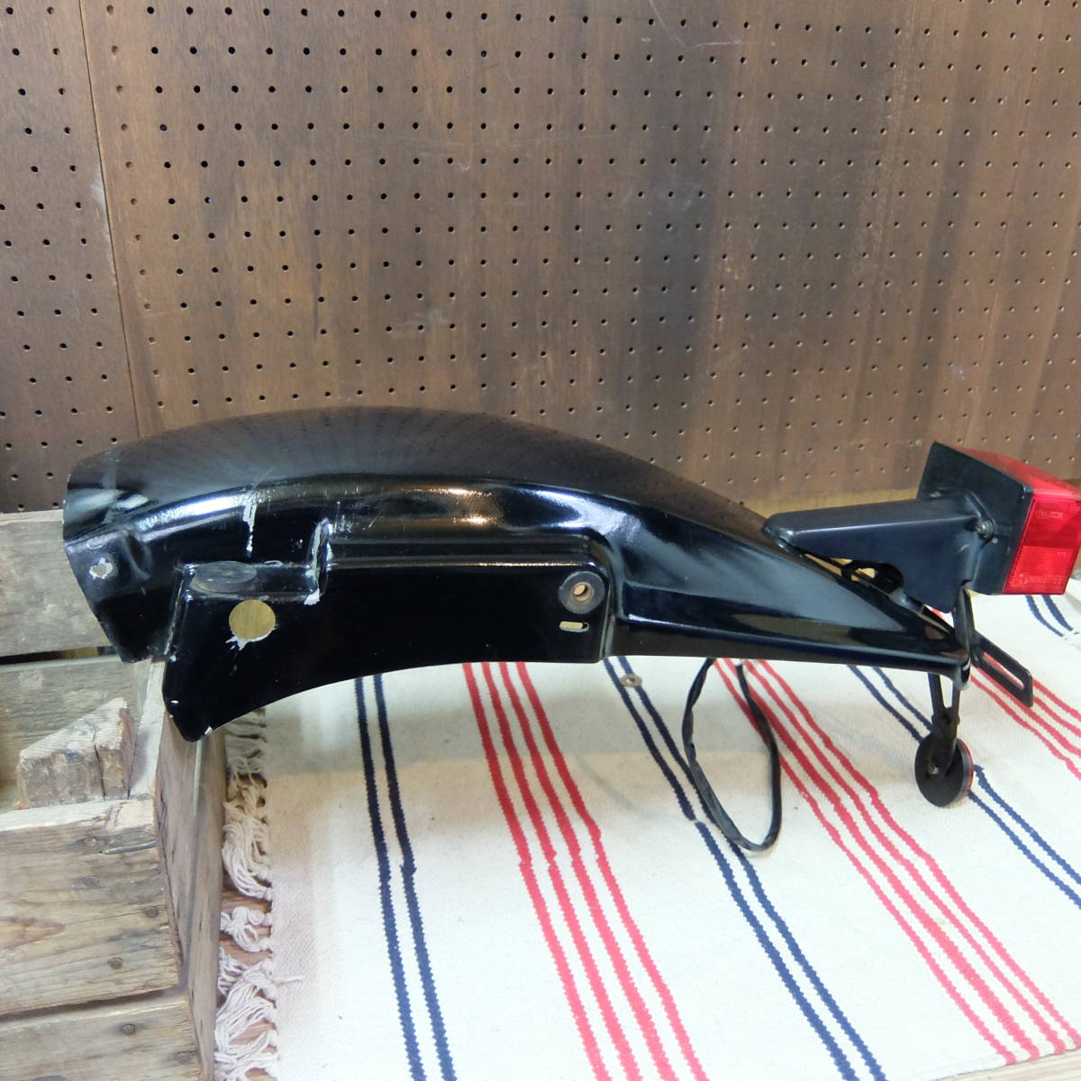 希少】スズキ ハスラー 純正 リアフェンダー TS250 テールランプ 希少】スズキ ハスラー 純正 リアフェンダー TS250 テールランプ