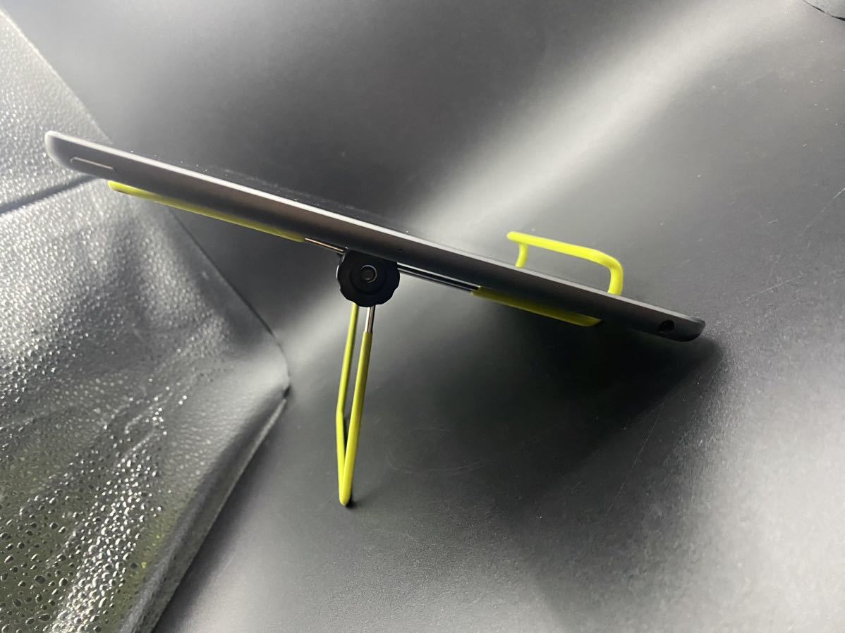 送無☆ipad 第7世代ペンシルキーボードケースケーブル充電器シート