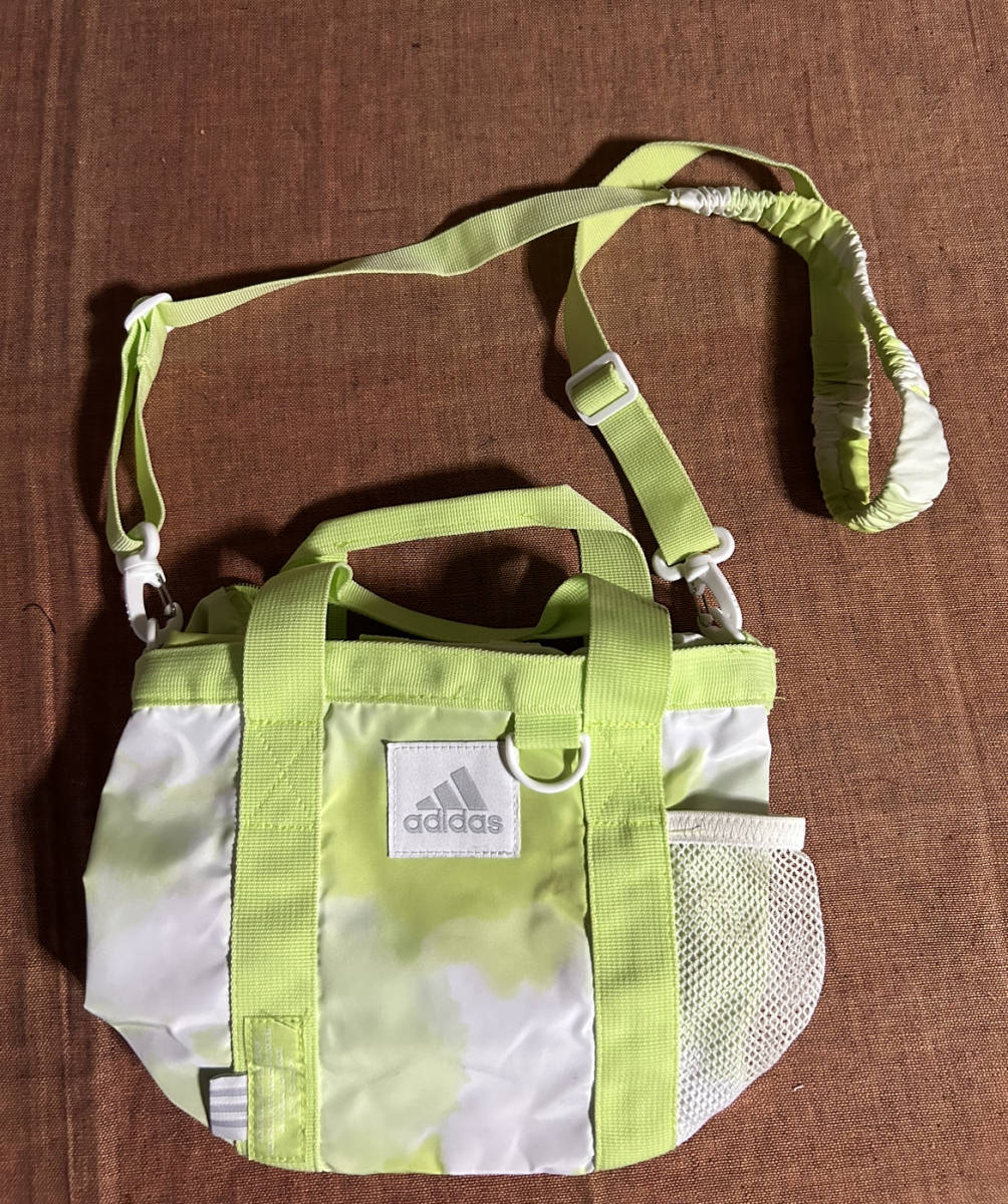 【同梱不可！】アディダス Adidas ショルダーバッグ 蛍光グリーン×白★ハワイ購入品