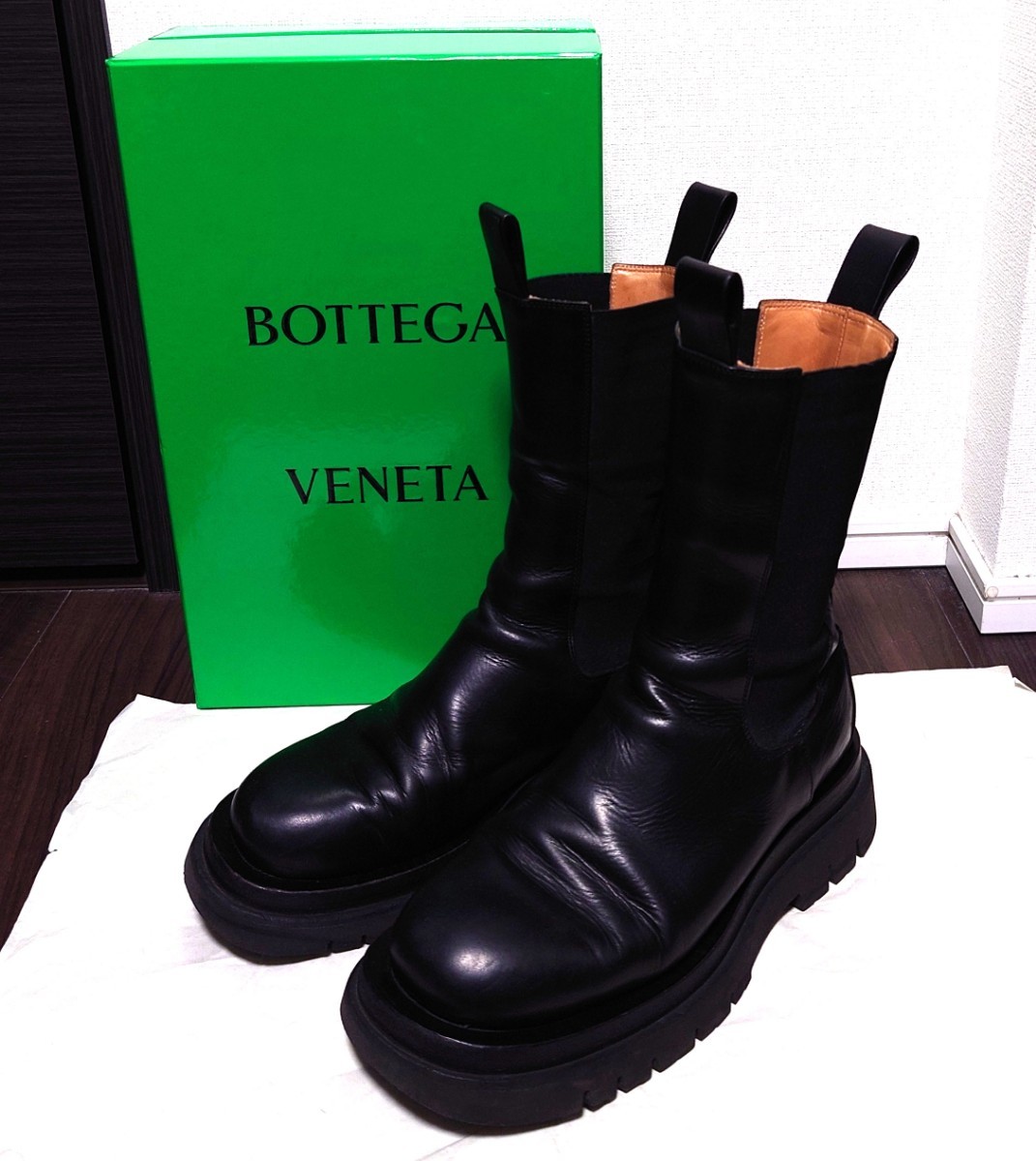 世界的に ボッテガヴェネタ 正規品 BOTTEGA パデッド ダニエルリー