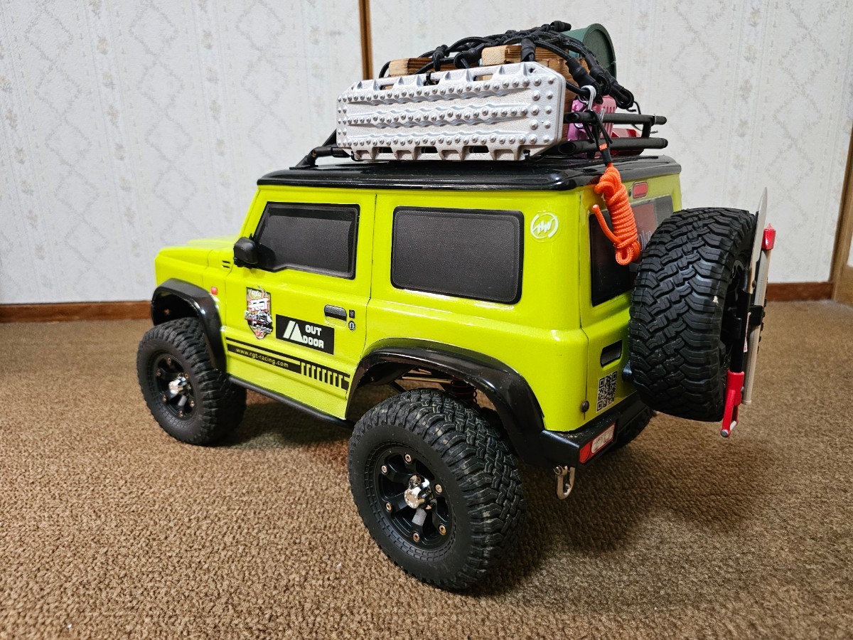 RGT 1/10 クローラー ジムニー 136100 V3 荷物、バッテリー付 RGT 1/10 クローラー ジムニー 136100 V3 荷物、バッテリー付