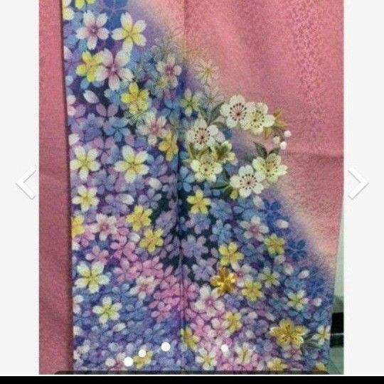 新品未使用*正絹振袖 地柄入り※ちりめん素材で上品な金刺繍小花が