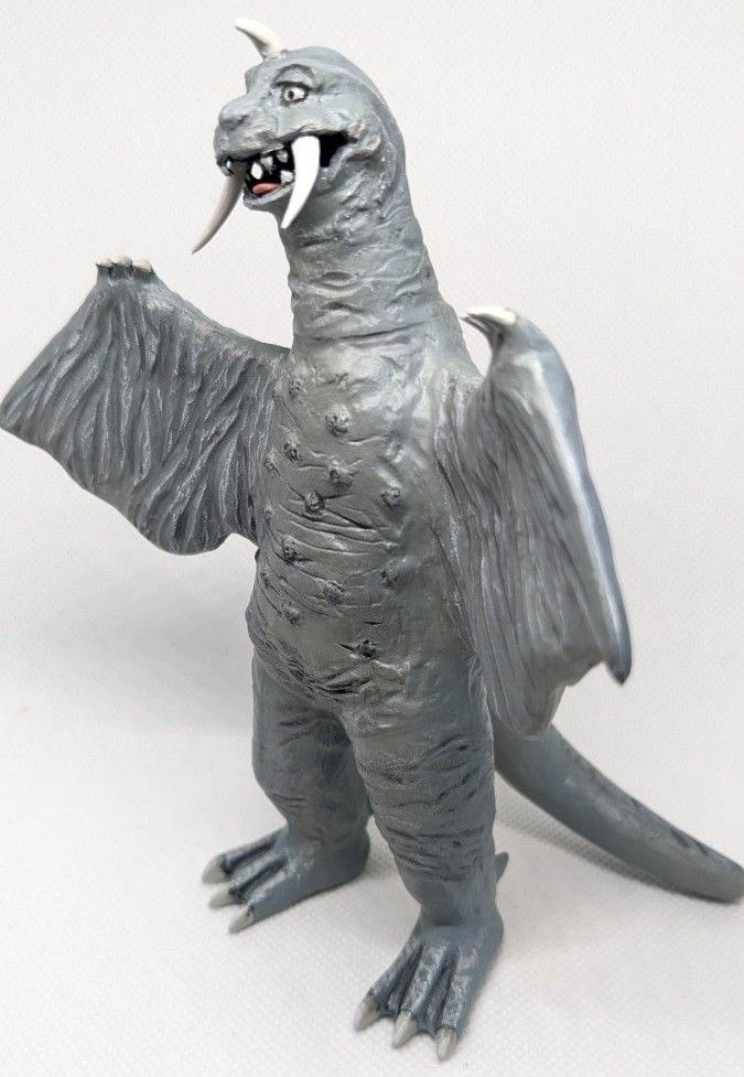 旧キット 冷凍怪獣 ペギラ 1/350 塗装済完成品|Yahoo!フリマ 旧キット 冷凍怪獣 ペギラ 1/350 塗装済完成品|Yahoo!フリマ