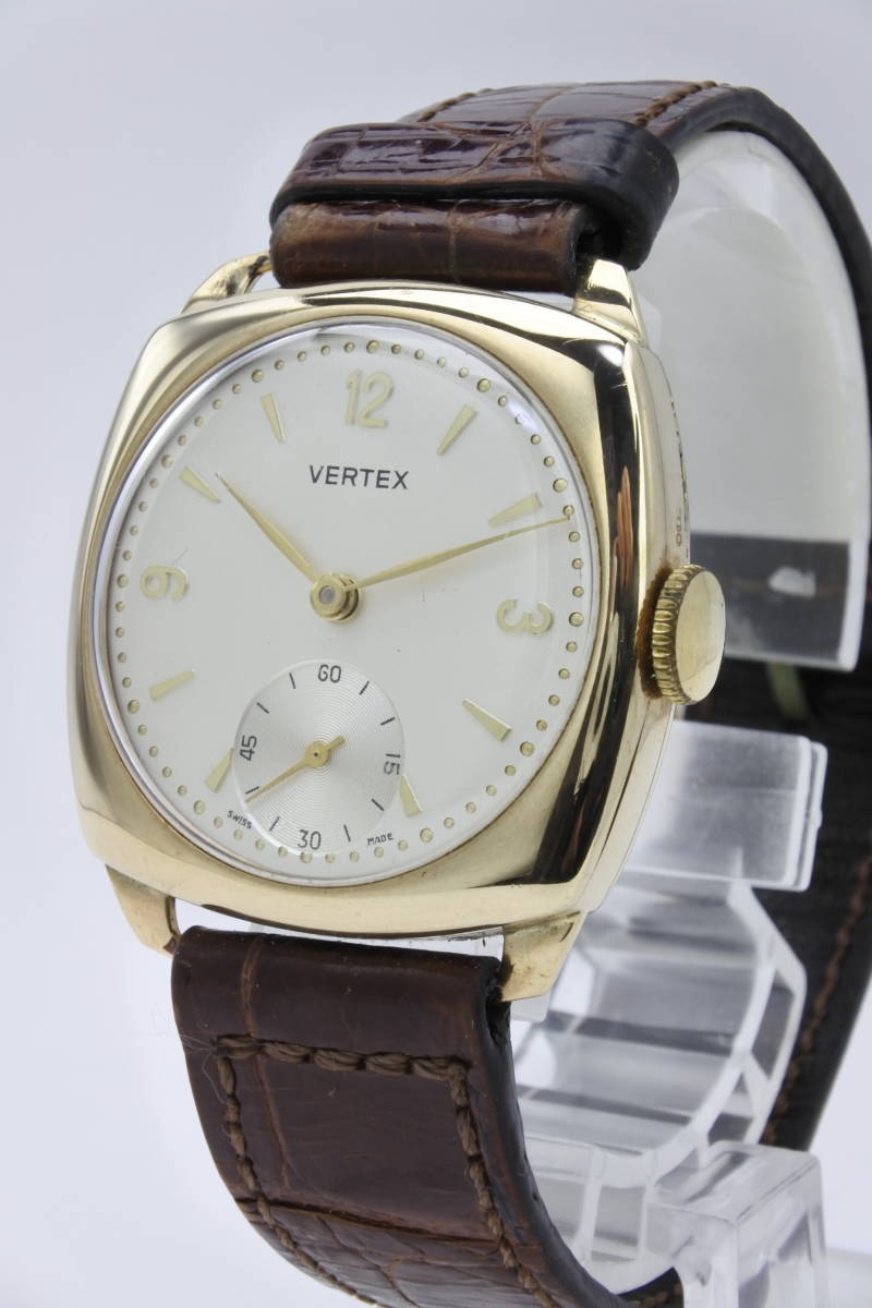 K9金無垢☆1950年代スイス製　VERTEX REVUEスモセコ Cal.56 15石 手巻紳士腕時計　英国　デニソン製クッションケース　中古逸品