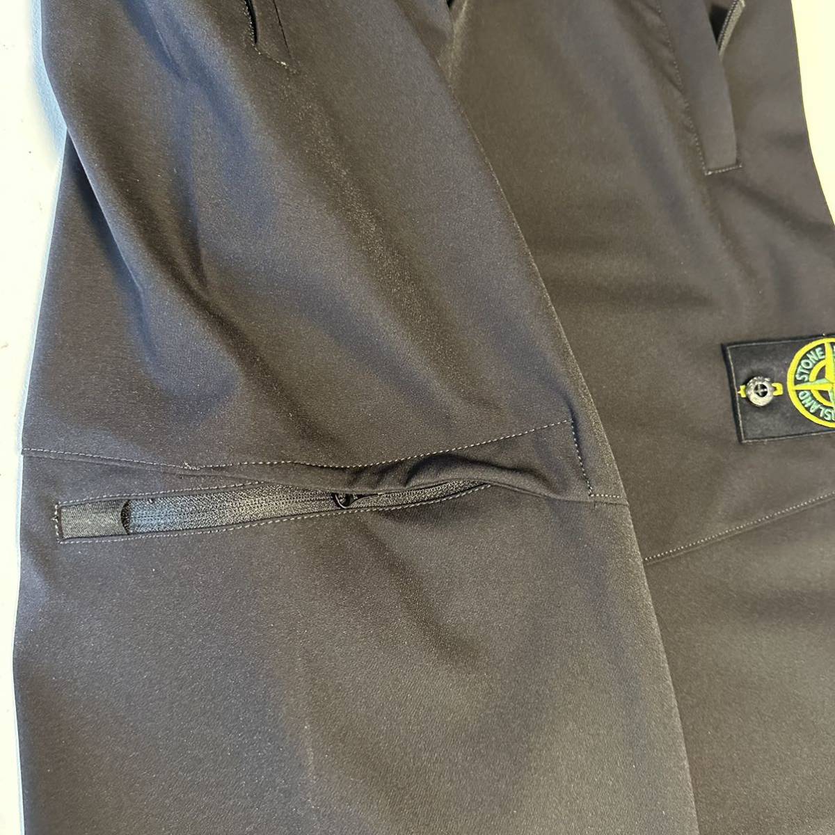 新品 stone island 【M】ストレッチカーゴパンツ ストーンアイランド