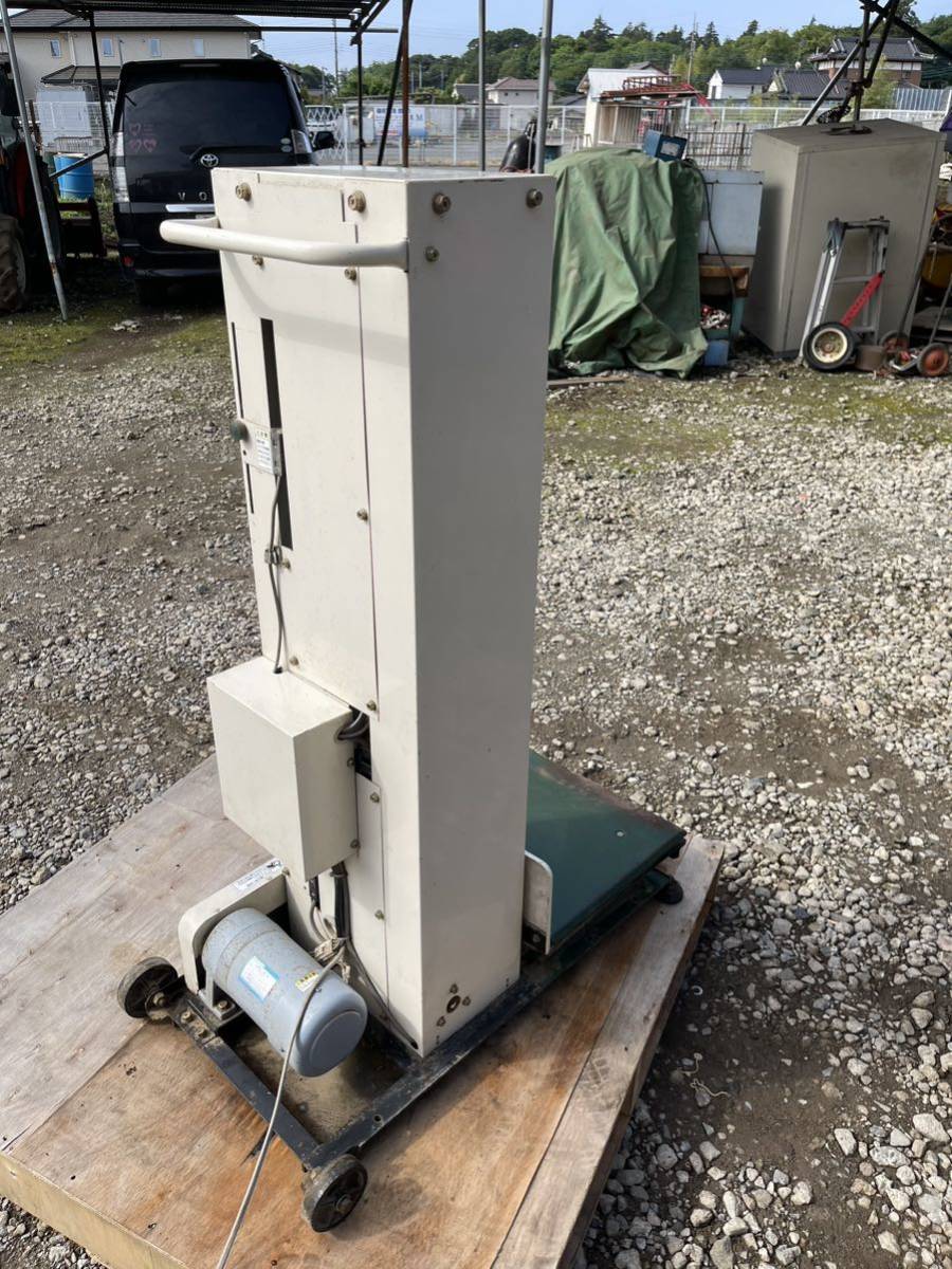 昇降機 リフトアップ タイガーカワシマ リフト 中古 茨城県 楽だ 昇降機 リフトアップ タイガーカワシマ リフト 中古 茨城県 楽だ