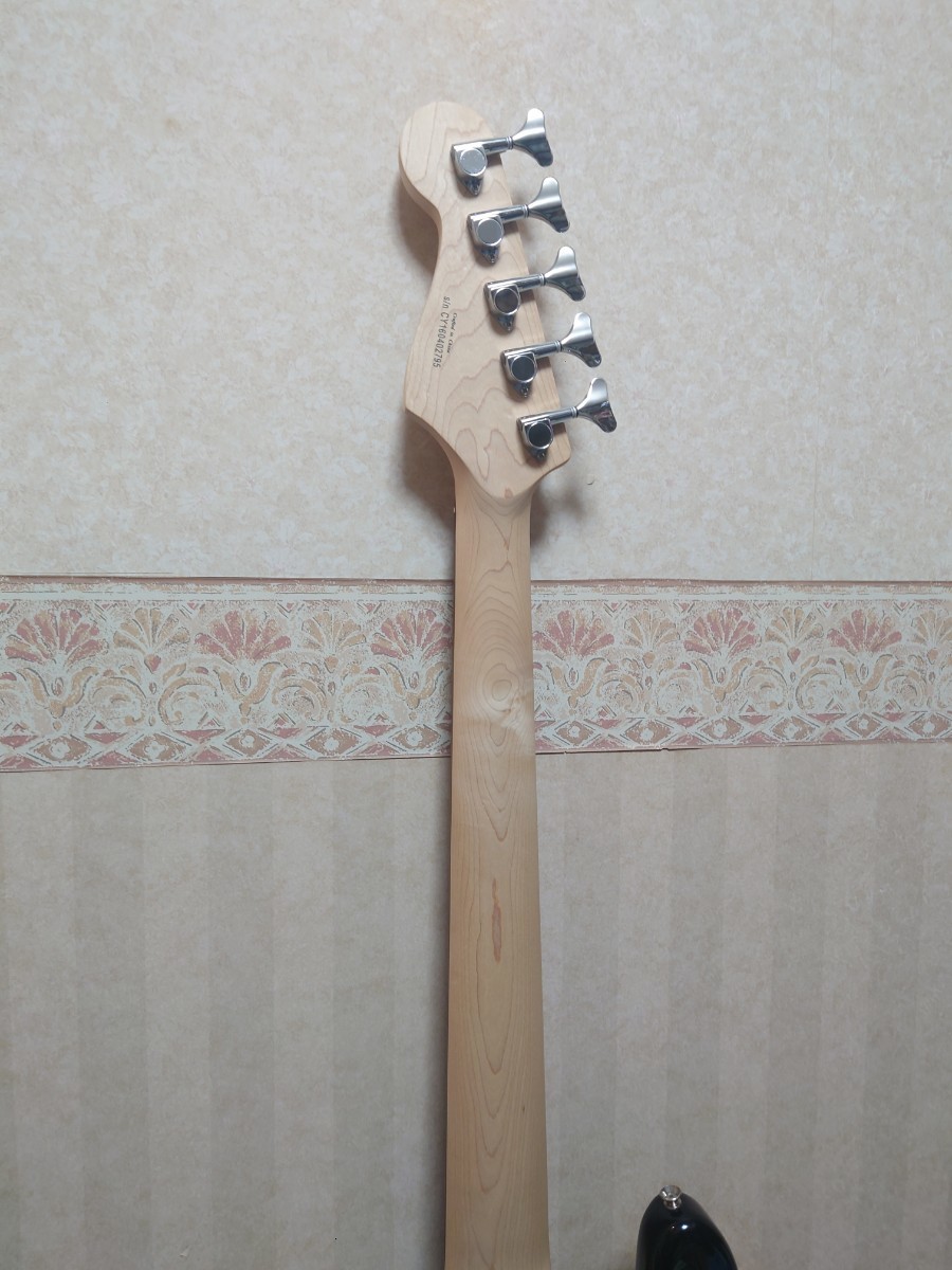 Squier by Fender Affinity Jazz Bass 5弦ベース スクワイヤーby