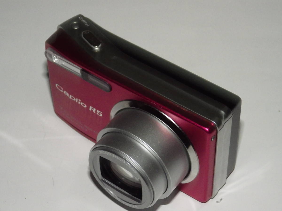 半額SALE☆ ○美品 コンパクトデジカメ リコー Ricoh キャプリオＲ５