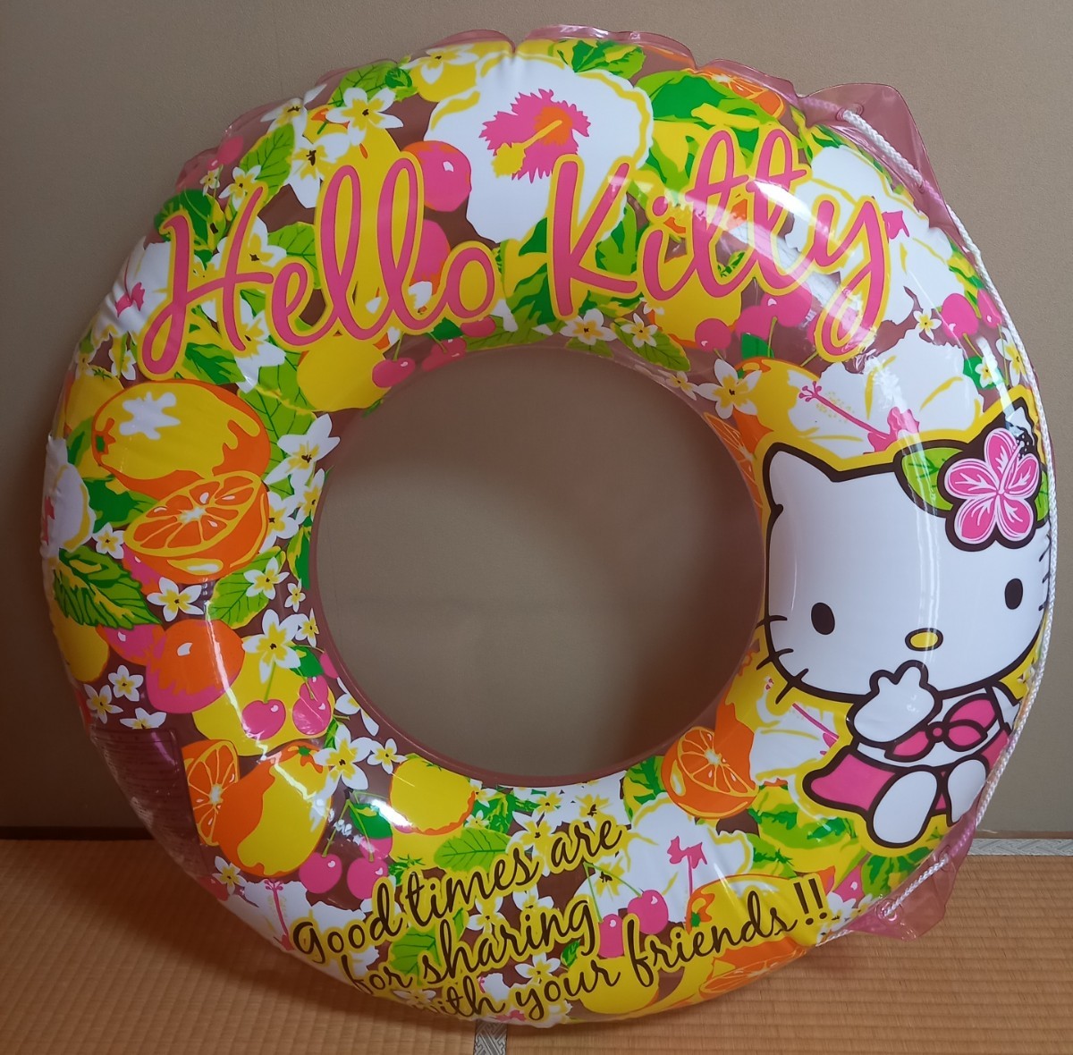  Hello Kitty надувной круг ослабленное крепление .100cm б/у товар 