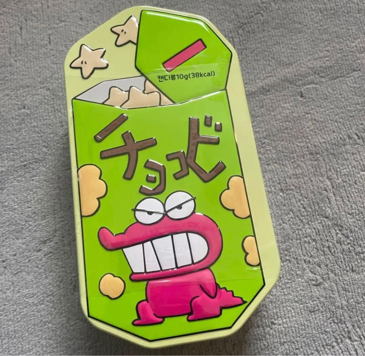 韓国 クレヨンしんちゃん チョコビ 缶 アクリルスタンド｜Yahoo!フリマ