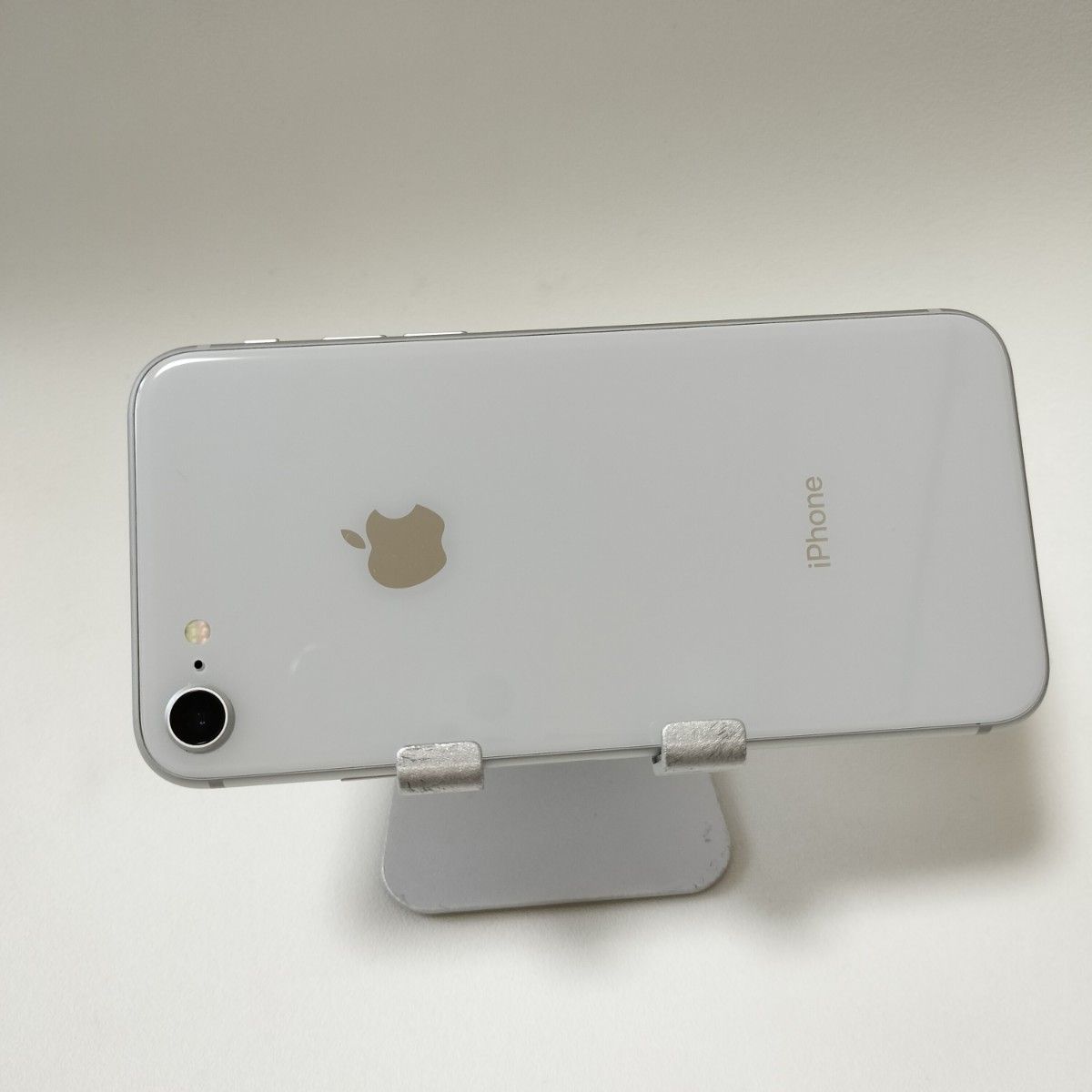 美品 iPhone 8 64GB シルバー SIMフリー バッテリー残94％｜PayPayフリマ