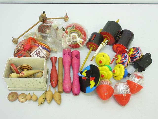 ☆sz0708 独楽 まとめ売り 紐付き 飾り独楽 広井道顕? 広井政昭 ☆sz0708 独楽 まとめ売り 紐付き 飾り独楽 広井道顕? 広井政昭