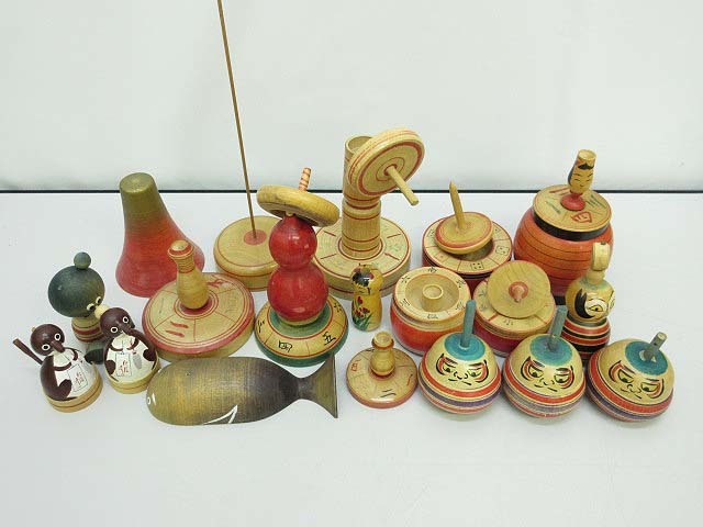 ☆sz0708 独楽 まとめ売り 紐付き 飾り独楽 広井道顕? 広井政昭 ☆sz0708 独楽 まとめ売り 紐付き 飾り独楽 広井道顕? 広井政昭