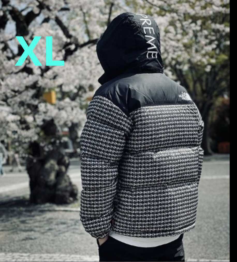 Supreme The North Face Studded Nuptse