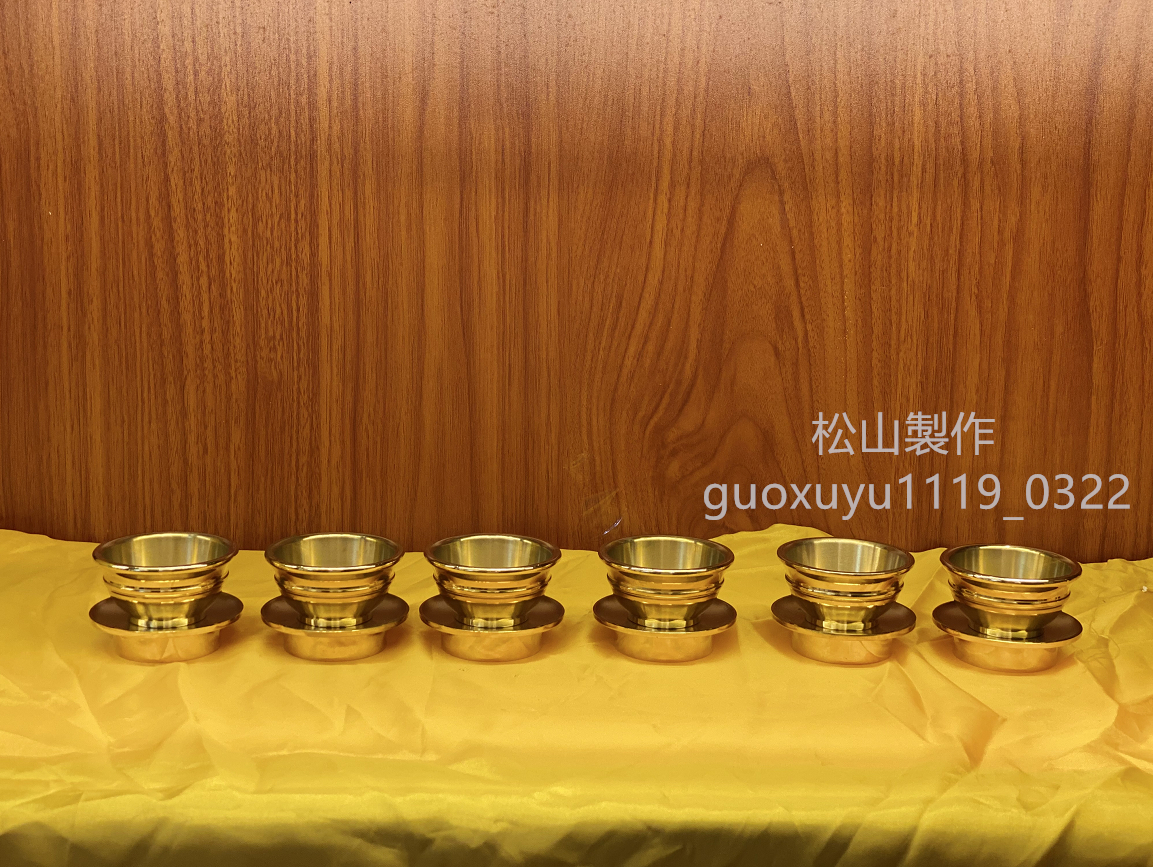 上等な 「密教法具 寺院用仏具」真鍮製 大々型 六器一組 仏具一般