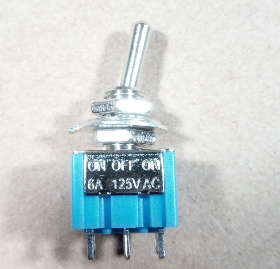  toggle switch (2 circuit 6 legs ) waterproof cap attaching on-off-on specification [ uniform carriage 120 jpy ]