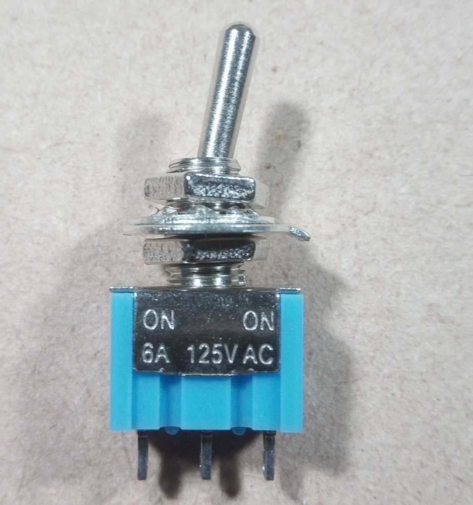  toggle switch ( blue ) on-on specification [ uniform carriage 120 jpy ]