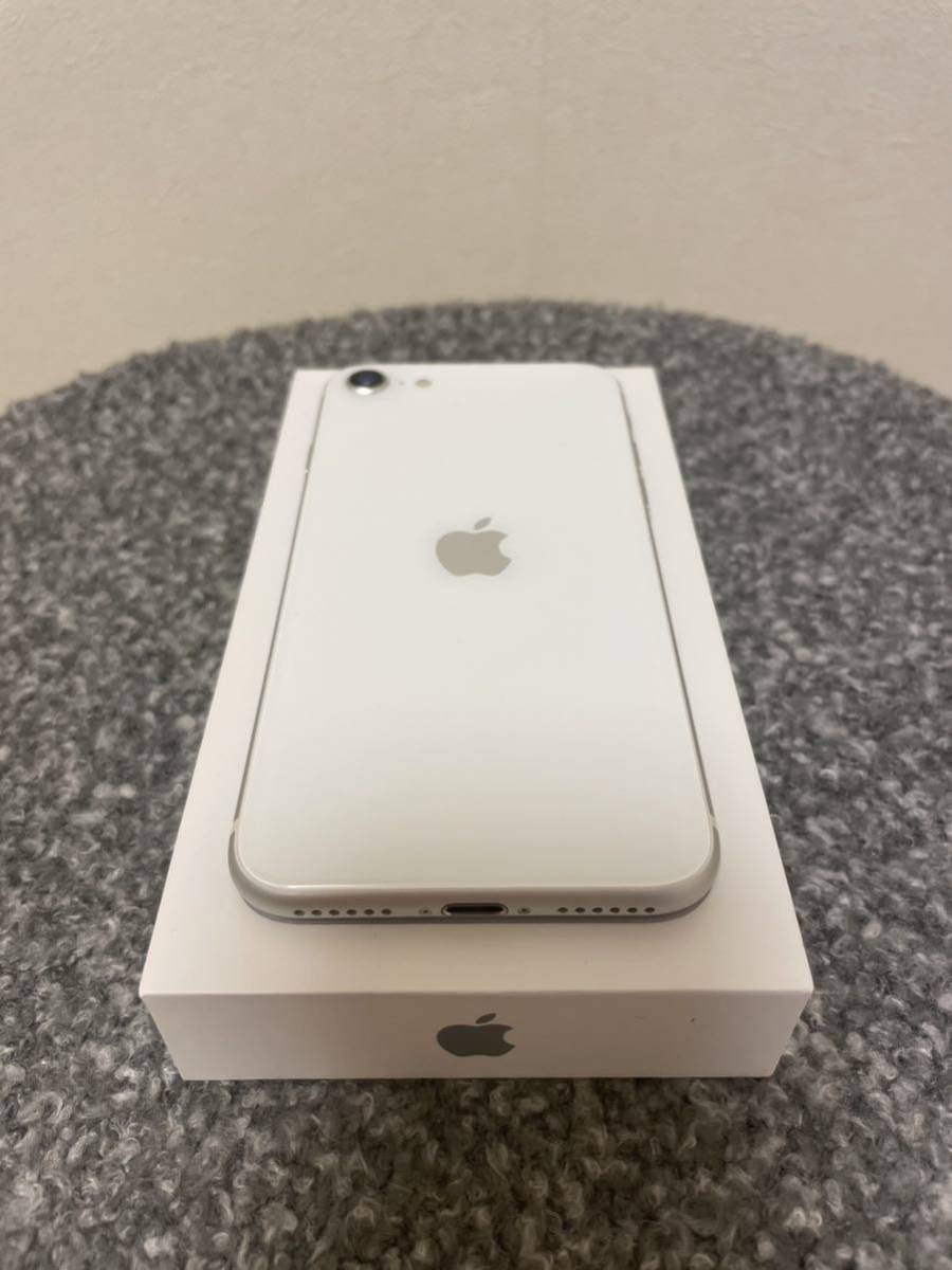 【美品】iPhone SE2 SIMフリー 白ホワイト64GB 国内版 バッテリー85%_画像2