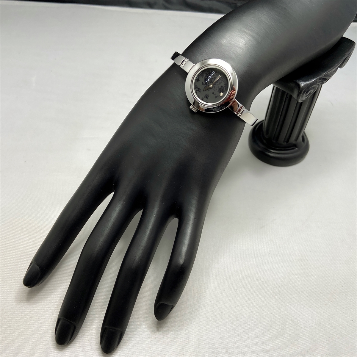 新品仕上 新品電池 グッチ GUCCI 105 フローラ ダイヤモンド 1P 腕時計 バングル ブレスレット