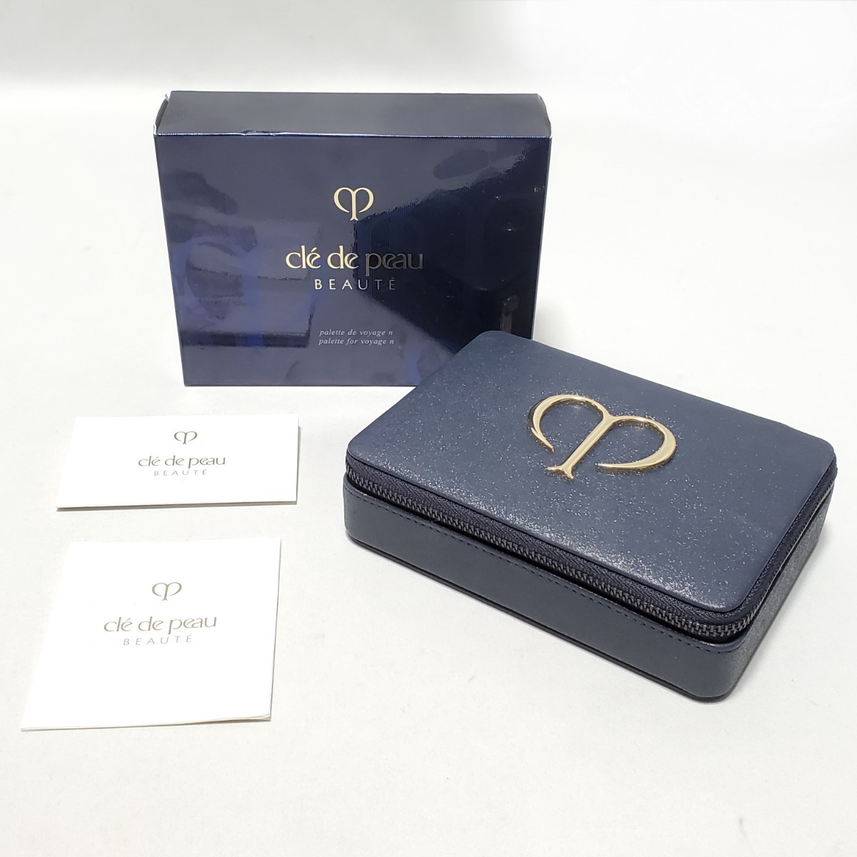 【未使用品】クレドポーボーテ パレットドヴォワイヤージュn Cle de Peau Beaute クレ・ド・ポー ボーテ パレットドヴォ