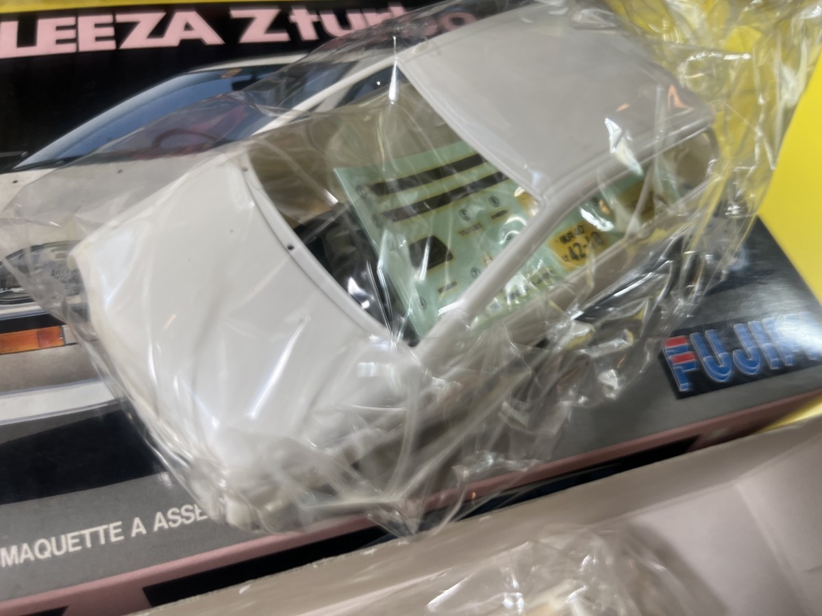 フジミ 1/24 ダイハツ リーザ Z ターボ LEEZA Z turbo 軽自動車 Ｋカー K-CAR_画像3