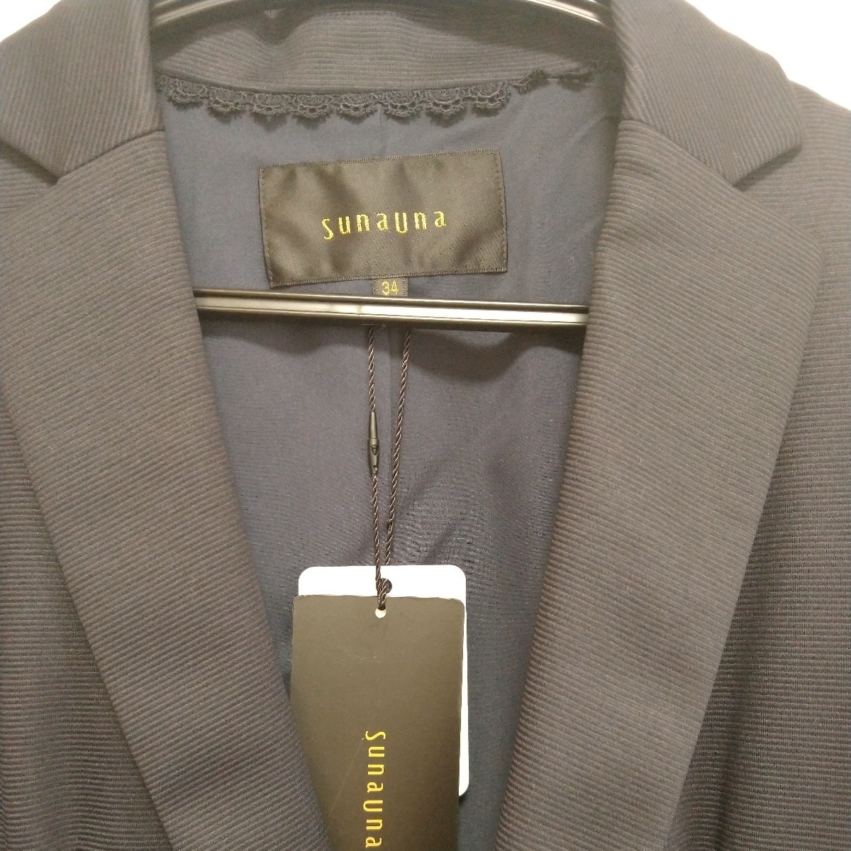 Sunauna テーラードジャケット 34 紺 タグ付き未着用 スーナウーナ 通年 オフィス フォーマル ネイビー 小さいサイズ 小柄_画像2
