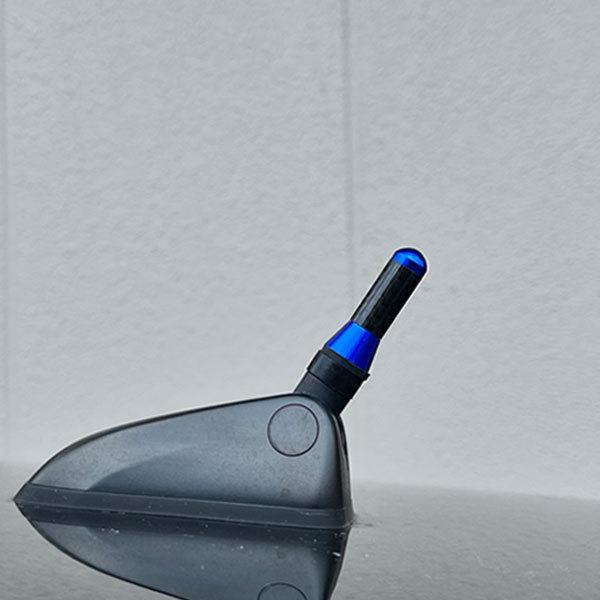 カーボンアンテナ ホンダ インスパイア CP3 3.5cm ウルトラショート ブラックカーボン / ブルーアルマイト_画像4