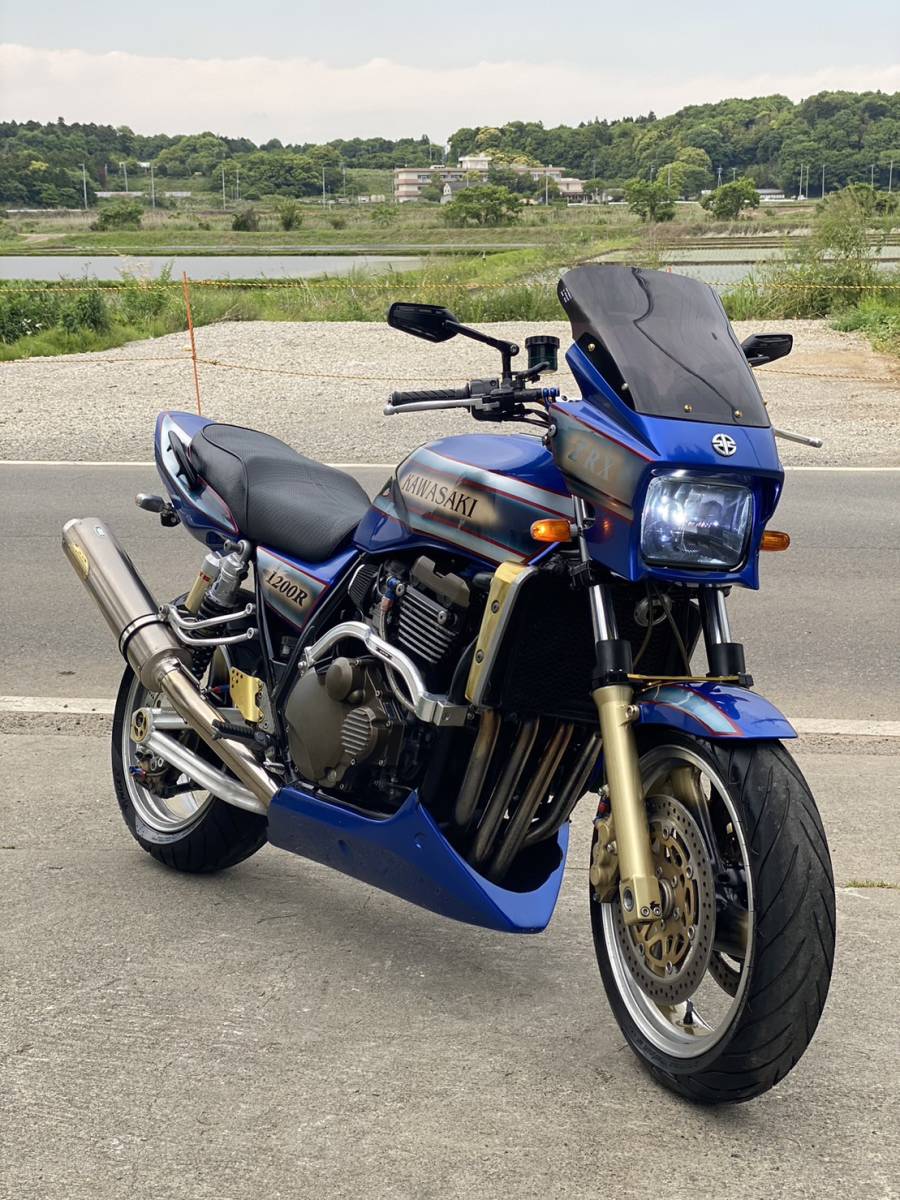 カワサキ ZRX1200R/ 17484 km /初年度H13/ZRT20A/ 予備検査可能