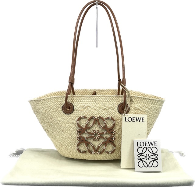 ロエベ LOEWE アナグラム バスケットバッグ スモール (イラカヤシ
