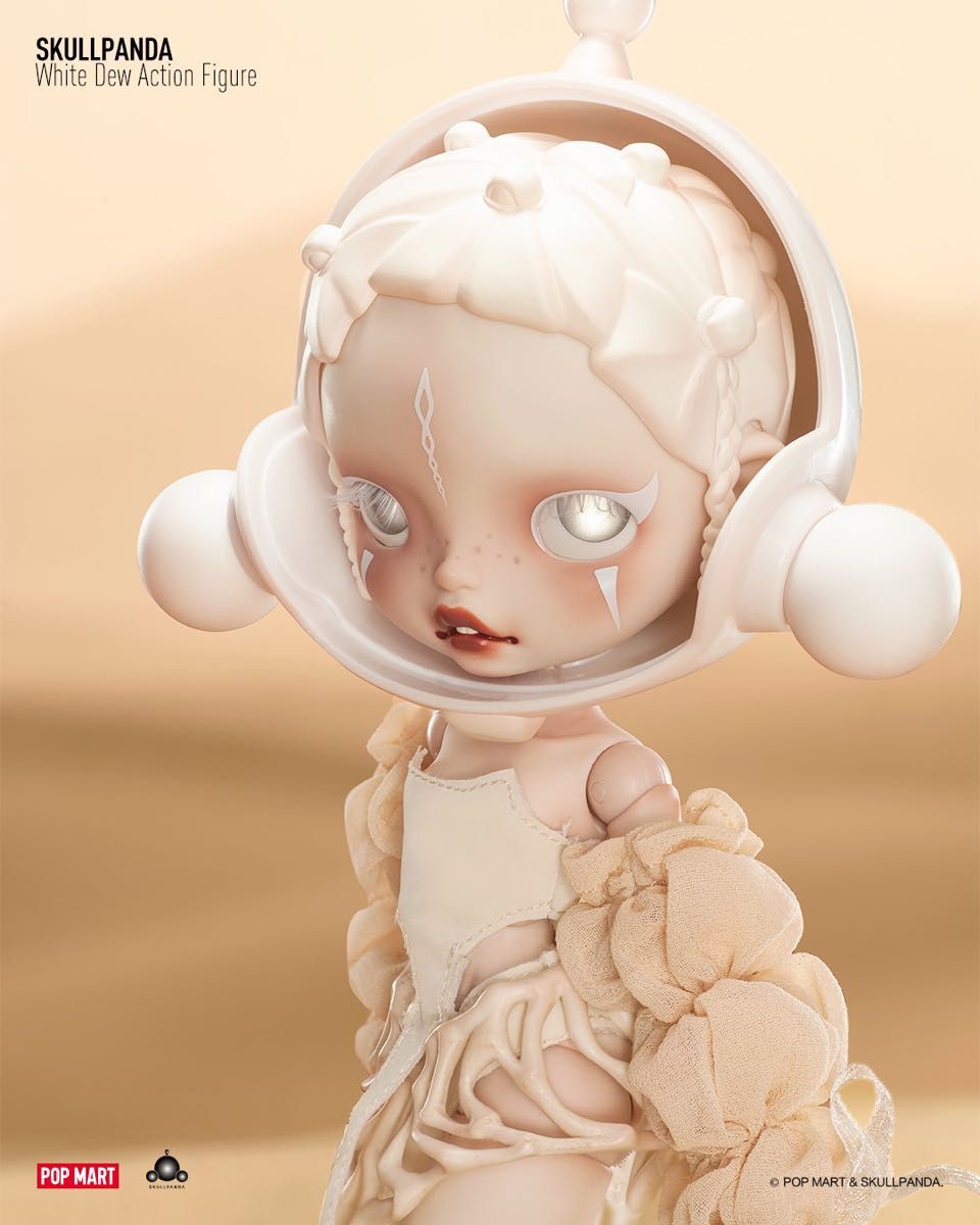 POPMART SKULLPANDA WHITE DEW アクションフィギュア | alfasaac.com