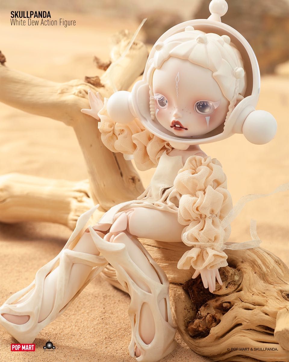 POPMART SKULLPANDA WHITE DEW アクションフィギュア | alfasaac.com