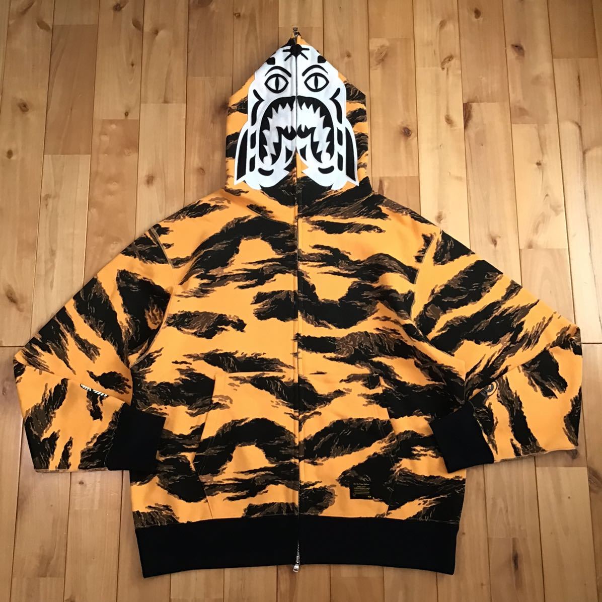 Tiger camo タイガー パーカー Lサイズ tiger full zip hoodie a bathing ape BAPE エイプ ベイプ  アベイシングエイプ 迷彩 dz1