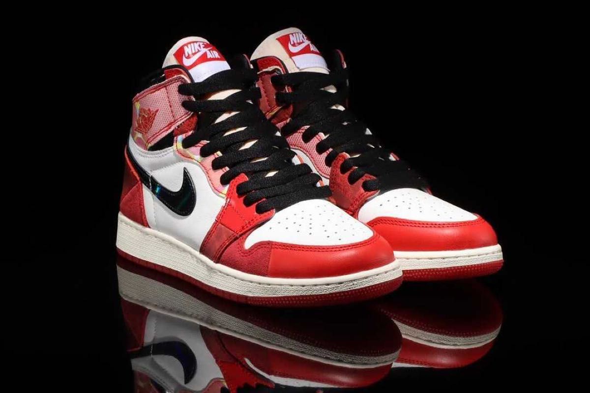 27 5CMSpider-Man × Nike Air Jordan 1 High OG SP 27 5CMSpider-Man × Nike Air Jordan 1 High OG SP