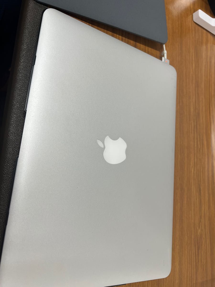 MacBook Air Apple 13インチ Early 2015 超美品 カバー付 Core i5