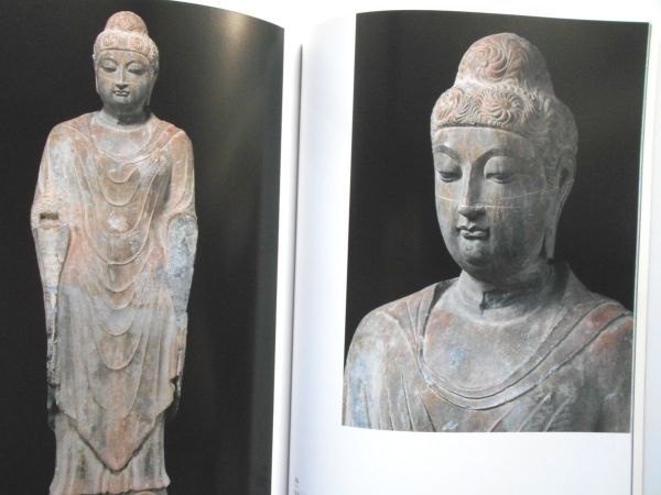 図録本 龍門石窟北魏仏唐仏古瓦古陽洞石仏中国仏像如来頭部仏頭 図録本 龍門石窟北魏仏唐仏古瓦古陽洞石仏中国仏像如来頭部仏頭
