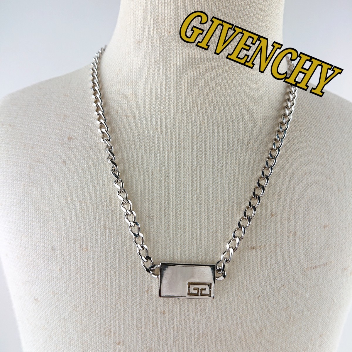 驚きの価格 GIVENCHY ジバンシー ネックレス ネックレス、ペンダント