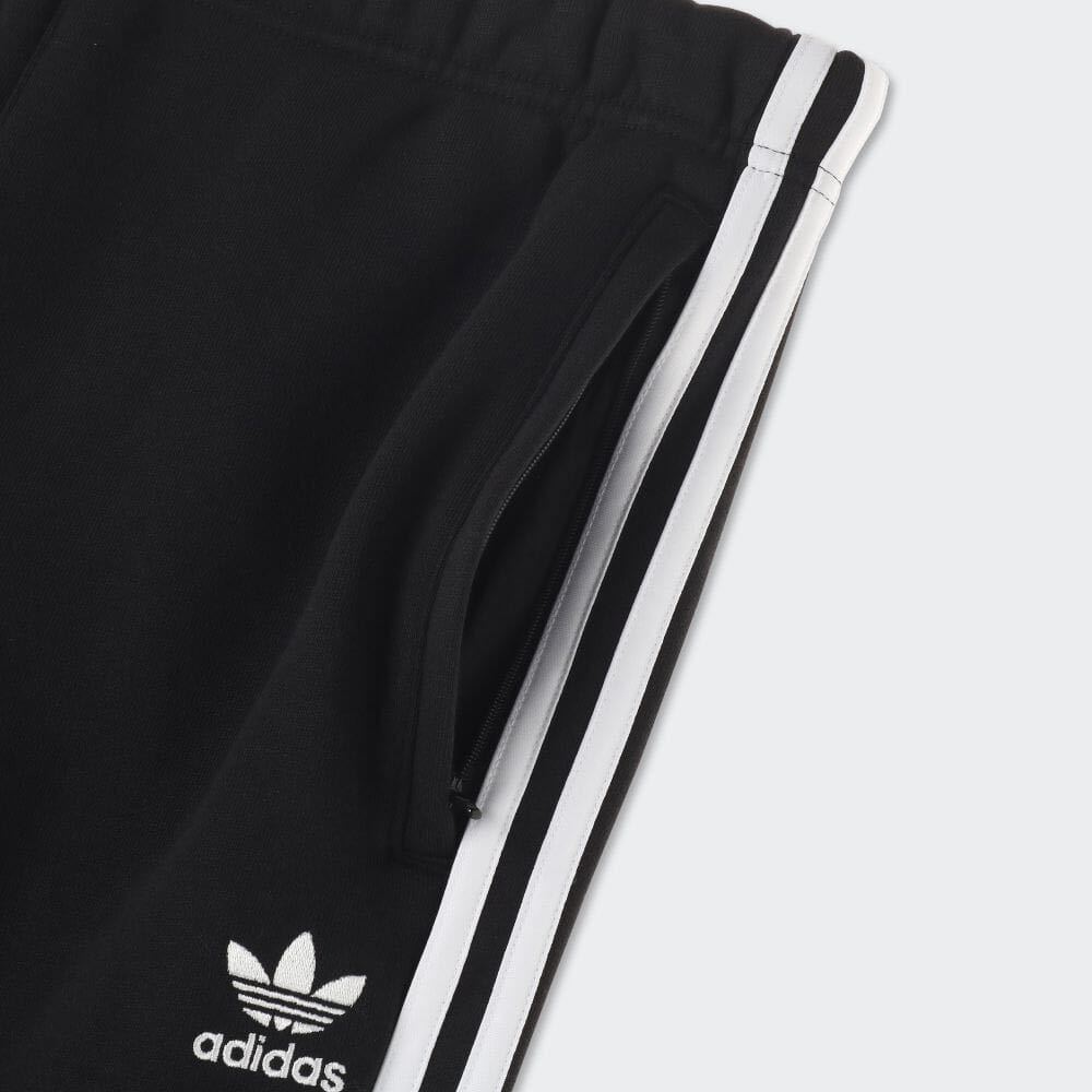 新品 定価8990円 O(XL)サイズ adidas Originals アディダス 新品 定価8990円 O(XL)サイズ adidas Originals アディダス